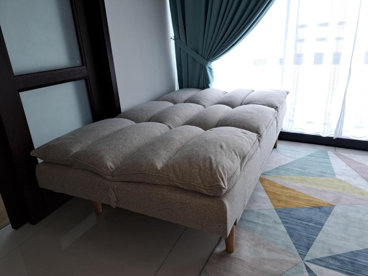 Cozy Home Country Garden At Dangabay Of Jb, Free Wifi And Streaming Johor Bahru Exterior photo
